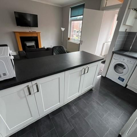 37 Granby Terrace, Leeds, LS6 3BB - Photo 1