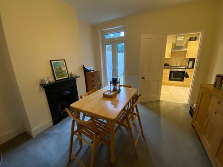 2 Bed Semi-Detached House, Exchange Road, NG2 - Photo 2