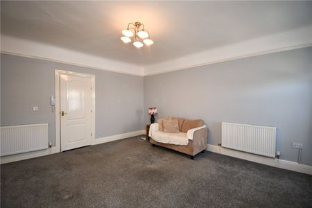 May Road, Wirral, CH60 5RA - Photo 2