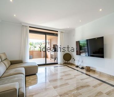 Alquiler de piso en Urbanizacion Torre Bermeja - Photo 2