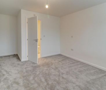 4 BED Detached house To rent - Photo 6