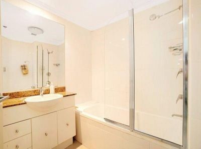 Sydney CBD 1 bedroom prime location with plenty of natural light ! - Photo 3