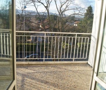 Appartement à louer 2 pièces • Sainte-Foy-lès-Lyon - Photo 1