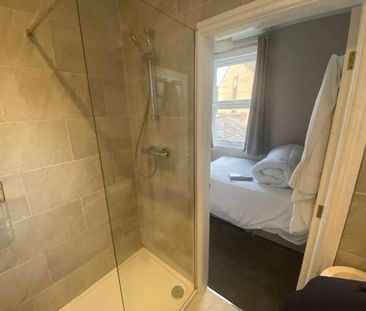 Feversham Crescent, Room Three, YO31 - Photo 3
