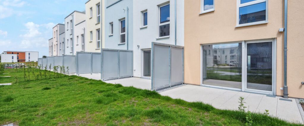 *inkl. Umzugsbonus von einer Monatskaltmiete* 5-Zimmer-Stadthaus: Luxus auf 3 Etagen! - Photo 1