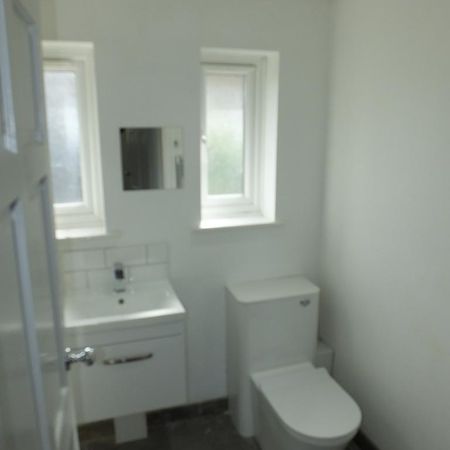 3 bedroom detached house to rent - Photo 3