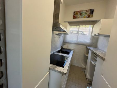 Location Appartement 2 pièces 55m² NICE 06200 - Photo 5