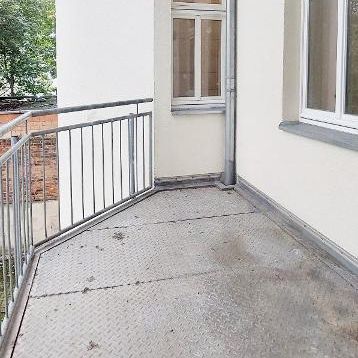 neue EBK, neues Laminat, Balkon und Zentrumsnah - Foto 1