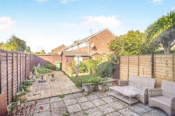 Bingley Road, Sunbury-on-Thames, Surrey, TW16 7RB - Photo 1