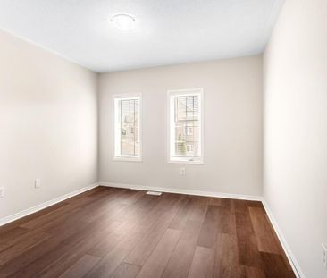 For Lease - 5 Dollery Gate, Ajax, Ontario - Photo 2