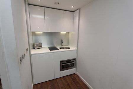 Bridgewater Place, Leeds City Centre, LS11 5QT - Photo 3
