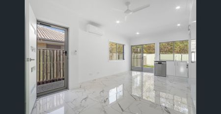 Charming Duplex in Park Ridge - Photo 4