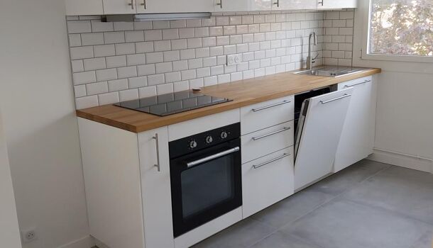 Appartement 4 pièces 83m2 REIMS 900 euros - Photo 1