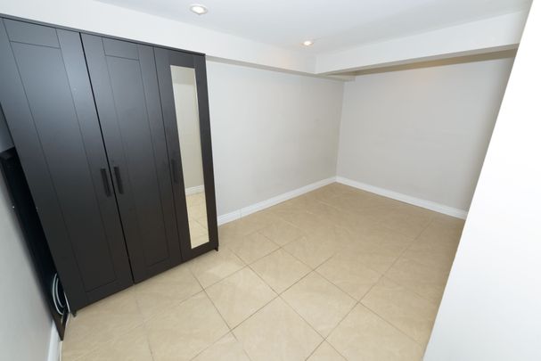 For Lease - 3765 Keenan Crescent Unit# 2, Mississauga, Ontario - Photo 1