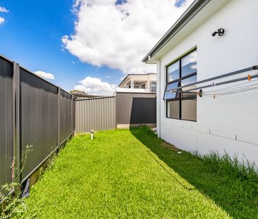 Modern 1-Bedroom Granny Flat with Separate Access - Photo 5