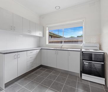 Beautiful renovated home. - Photo 1