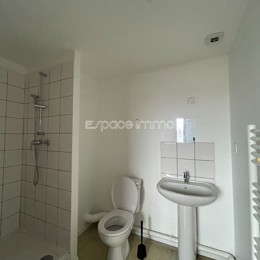 Location Appartement 1 pièce 25m² LE GRAND QUEVILLY 76120 - Photo 1