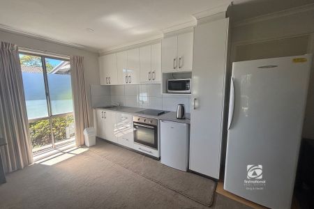 FURNISHED - AFFORDABLE LIVING! - Photo 5