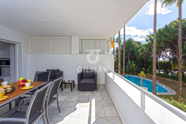 Apartamento en alquiler en Marbella Este – Málaga | Gilmar Consulting - Photo 1