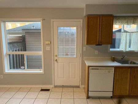 For Lease - 2162 St Clair Avenue, Toronto, Ontario - Photo 3