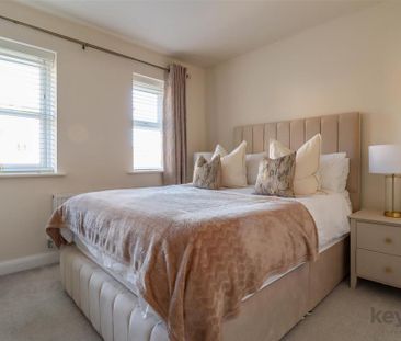 3 bedroom semi-detached house to rent - Photo 4