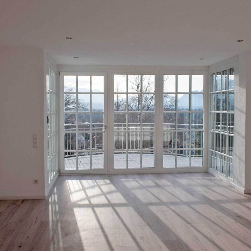 Exclu­si­ves Rei­hen­haus mit herr­li­chem Aus­blick - Photo 1