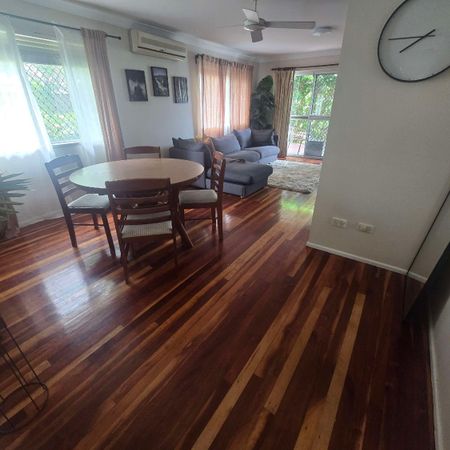 Eight Mile Plains - Photo 3