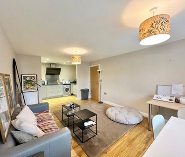 2 bedroom property to rent - Photo 2