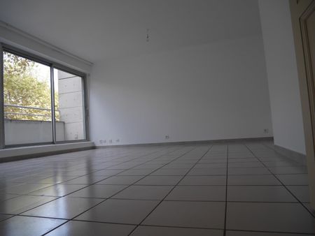 Location Appartement 2 pièces 53m² MONTPELLIER 34000 - Photo 2