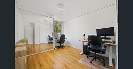 Sundrenched With Extra Large Proportions - Photo 5