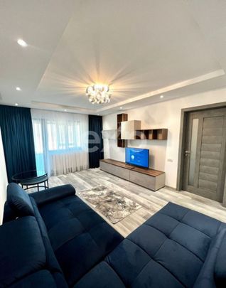 Apartament cu 3 camere de lux, ultracentral. - Fotografie 1