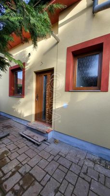 Pronájem bytu 1+kk 30 m2 - Photo 1