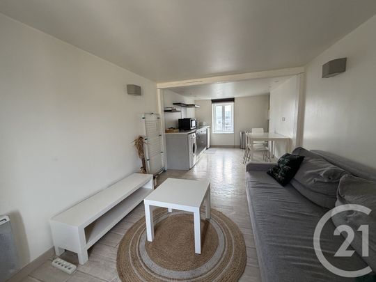 Location Appartement 2 pièces 40m² LA NEUVILLETTE 51100 - Photo 1