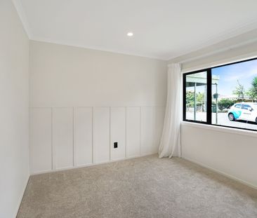 Sleek, Stylish & Newly Renovated - Photo 4