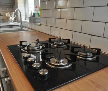 3 bedroom semi-detached house to rent - Photo 3