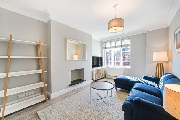 Stafford Court, W8, London - Photo 1