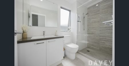 MODERN 2 BEDROOM APARTMENT - IN THE HEART OF INNALOO - Photo 3