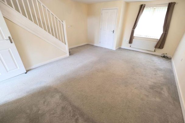 3 bedroom end of terrace house to rent - Photo 1