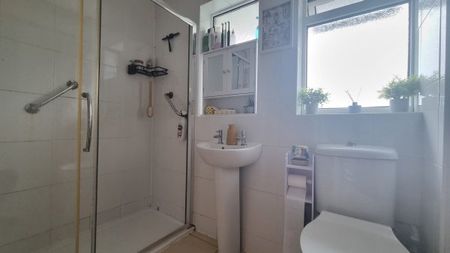 Rudyard Road, Woodingdean 3 bedroom house to rent - Photo 4