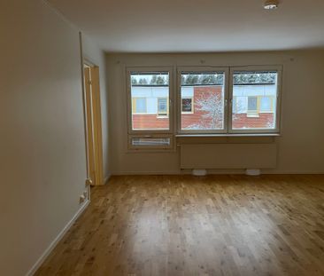 Tallrisvägen 15 L - Foto 1