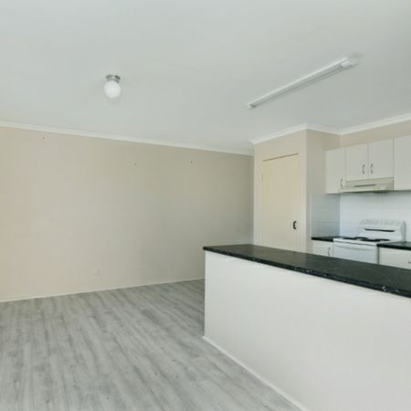 2 Wilga Court, Newtown - Photo 2