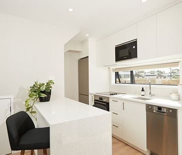 MODERN TWO-Bedroom Townhouse in PRIME Location - Photo 3