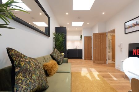 1 Bed Flat, Kings House, SO15 - Photo 4