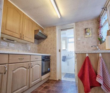 2 bedroom terraced house to rent - Photo 5