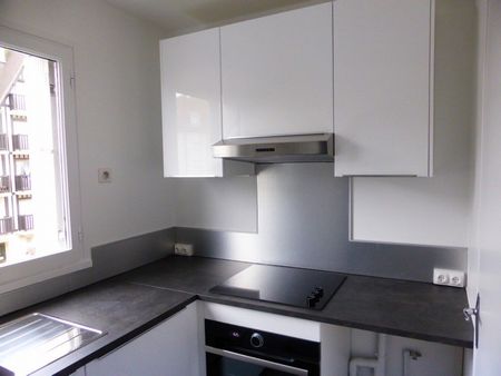 Location Appartement 2 pièces 47m² DEAUVILLE 14800 - Photo 2