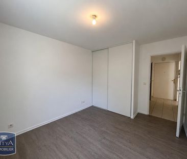 Location Appartement 2 pièces 47m² LISIEUX 14100 - Photo 3