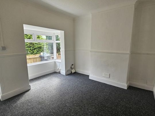 2 bedroom end of terrace house to rent - Photo 1
