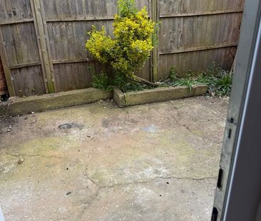 4 Bed Terraced House, Garratt Lane, SW17 - Photo 5