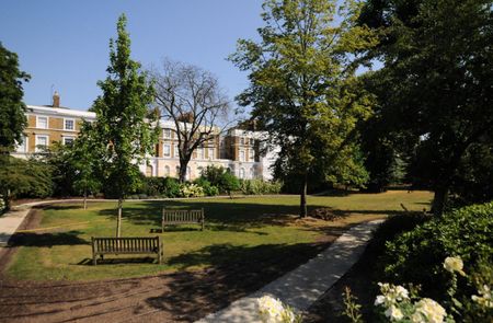 St. James's Gardens, London, W11 4RF - Photo 4