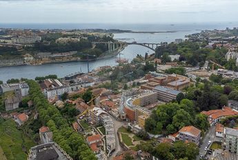 Apartamento T4 em Porto